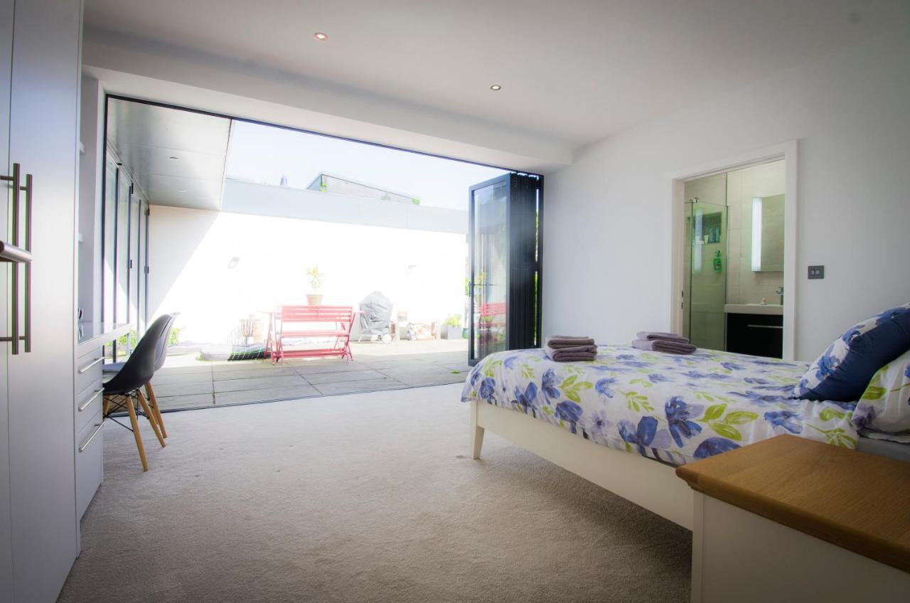 Allen Ridge Hythe  Luaran gambar